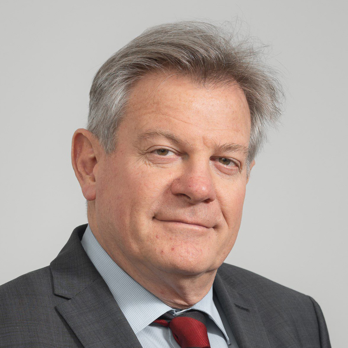 Kozák Ákos